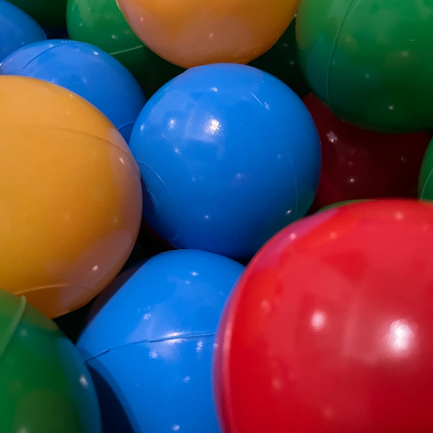 Kolorowy suchy basen z kulkami – BubbleHuggle zestaw 100 piłeczek