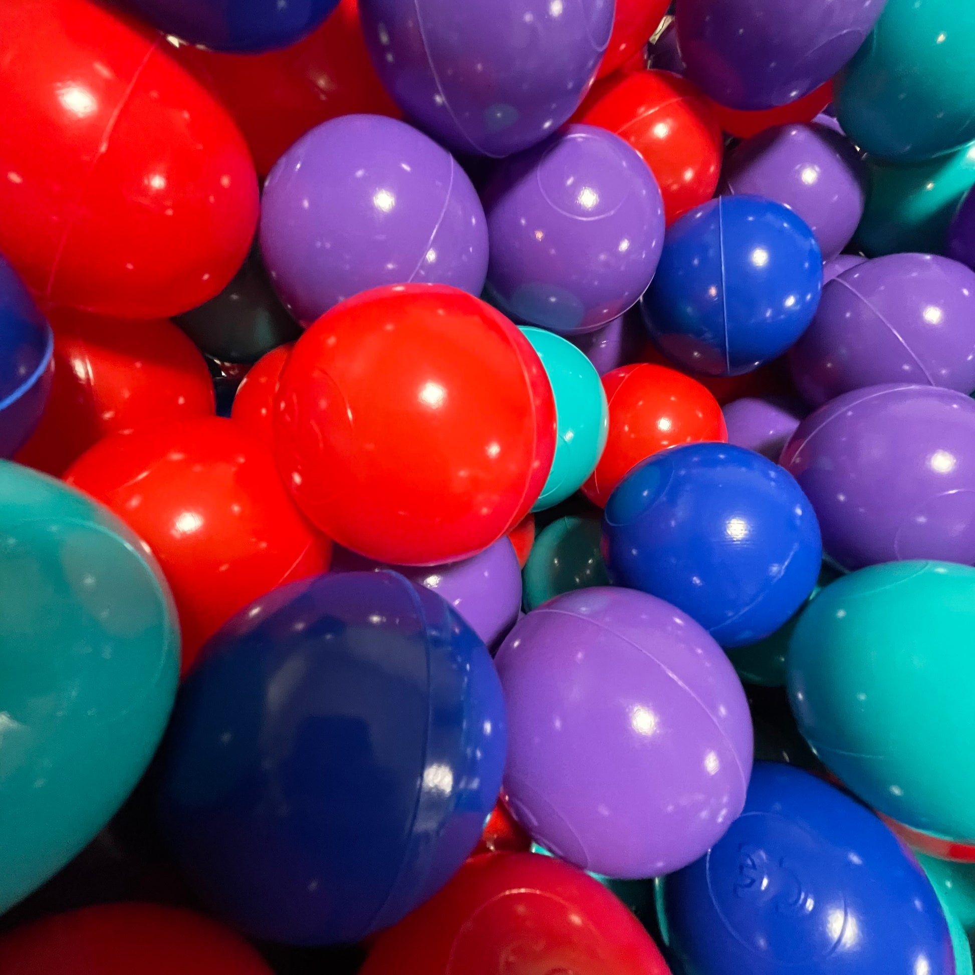 Kulki do basenu BubbleHuggle Magiczny Mix 6 cm – różnokolorowe piłeczki do zabawy