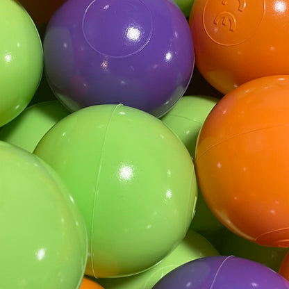 Kulki do suchego basenu – Owocowa Fiesta 6 cm w kompozycji zieleń i fiolet